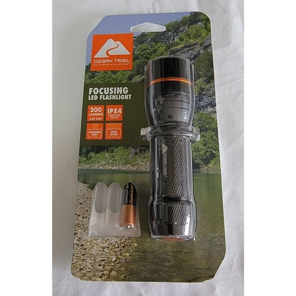 Ozark Trail Camping 200 Lumens Focusing Spot Wide Flood LED Flashlight - Picture 1 of 5